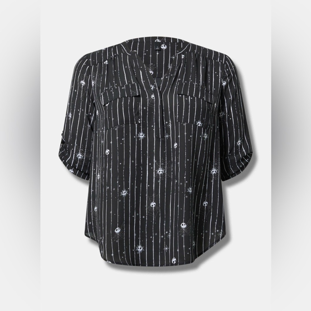 Torrid | NWT Disney Nightmare Before Christmas Harper Blouse